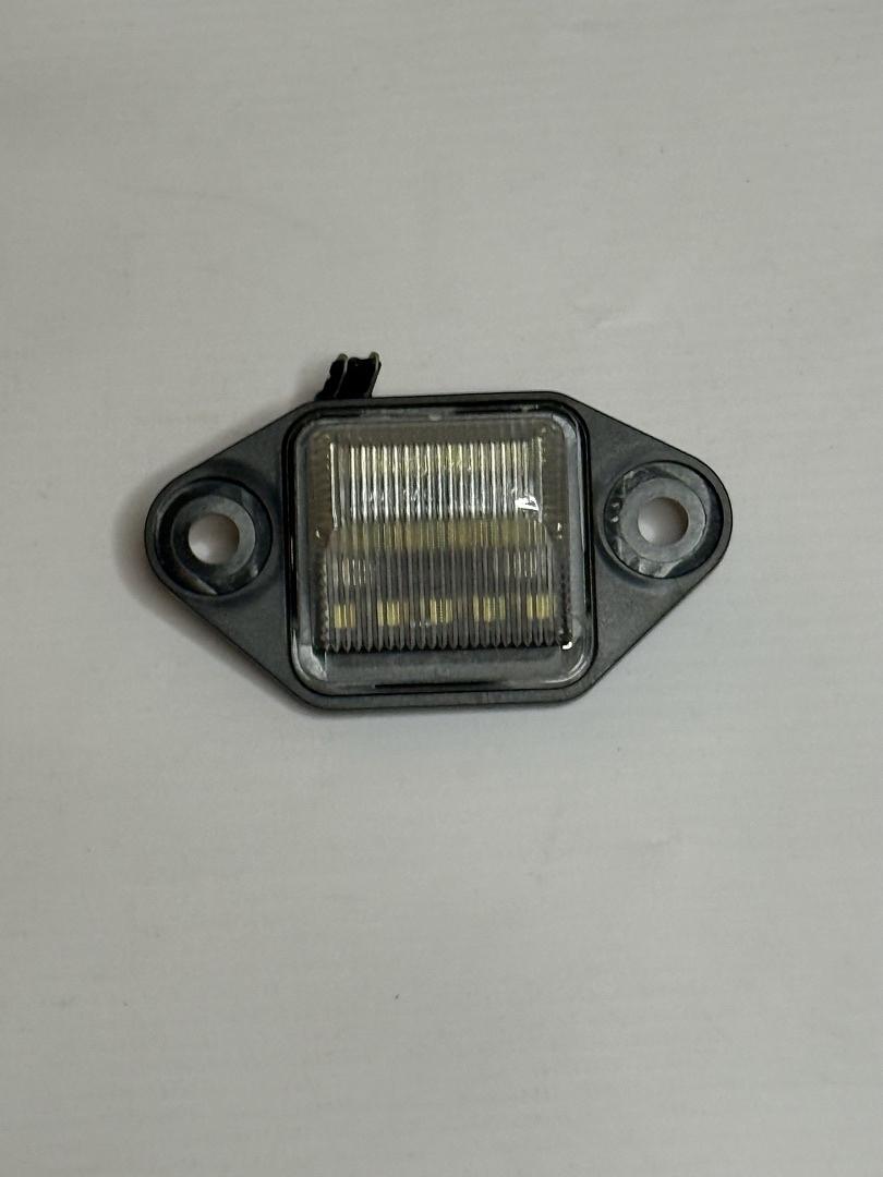 LPL E150LED VS
