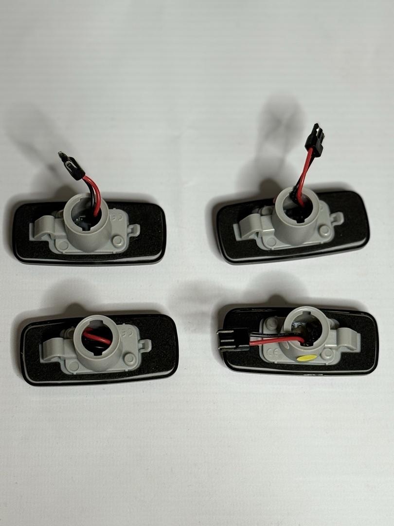 SML RAM010HDGLED VS