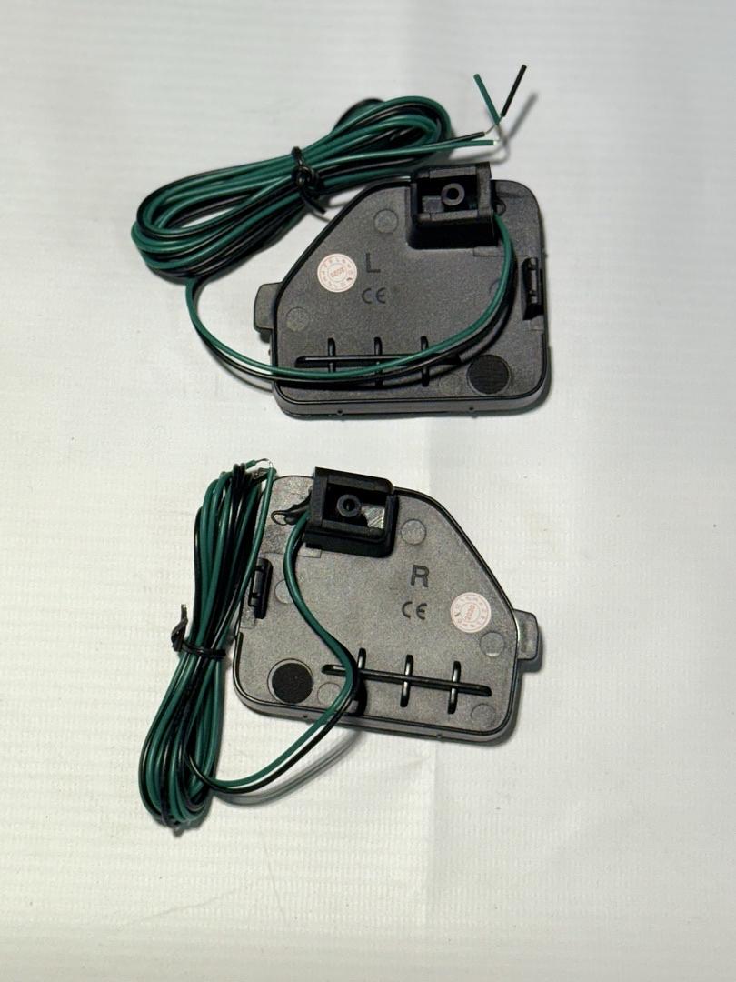 SML WRG18JL2PGLED R VS