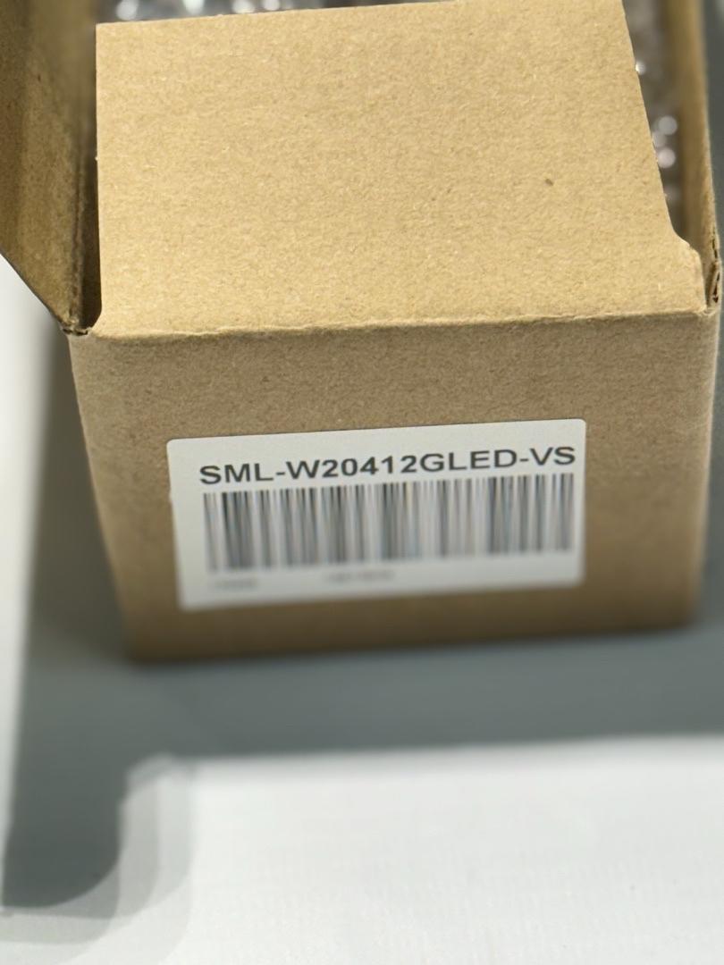 SML W20412GLED VS