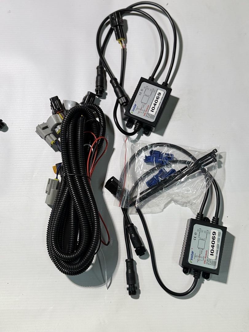 FLBZ WRX15 SQ LED VS