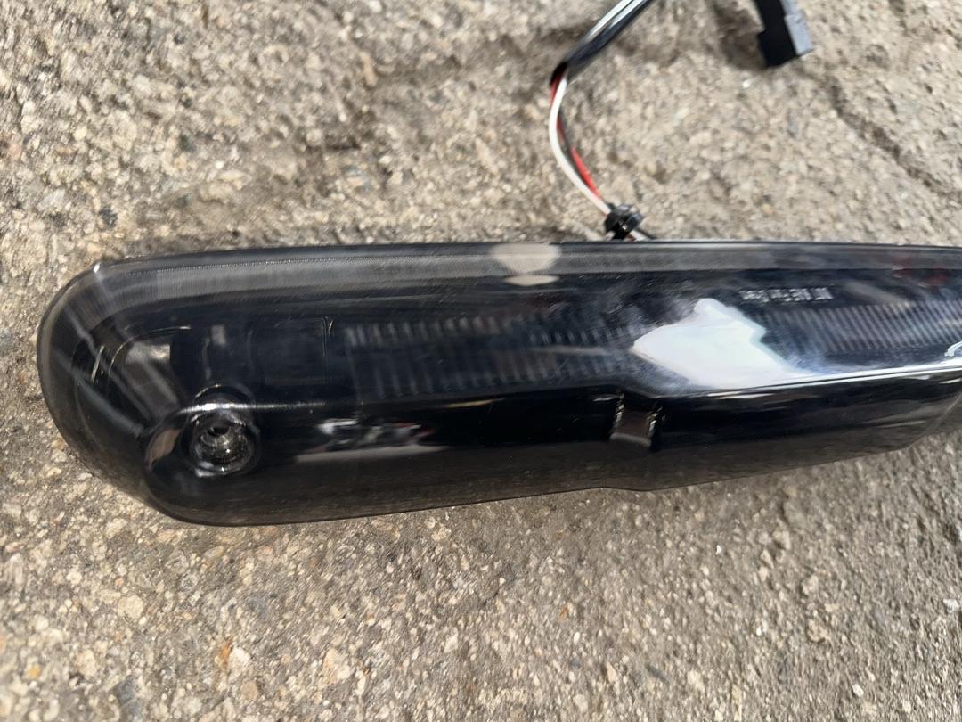 07-13 CHEVY SILVERADO GMC SIERRA 3RD BREAK LIGHT