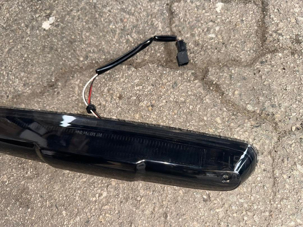 07-13 CHEVY SILVERADO GMC SIERRA 3RD BREAK LIGHT