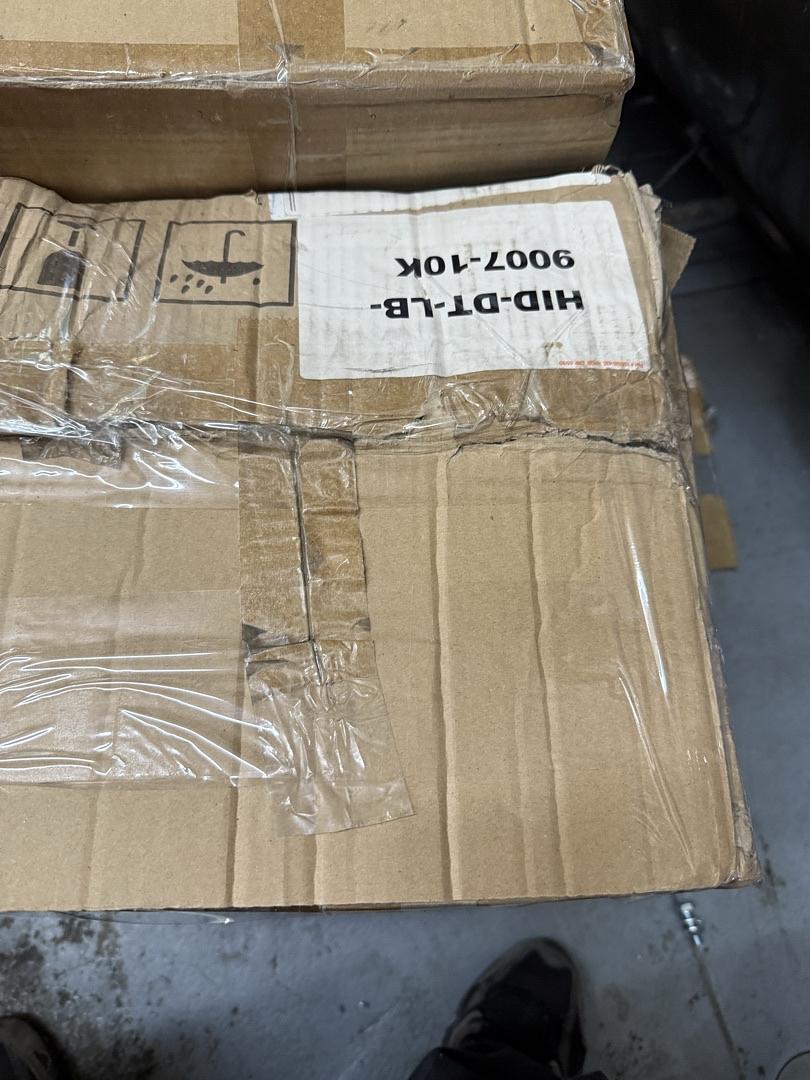 CASE OF 40 PAIRS OF 9007 10000K HID BULBS ONLY
