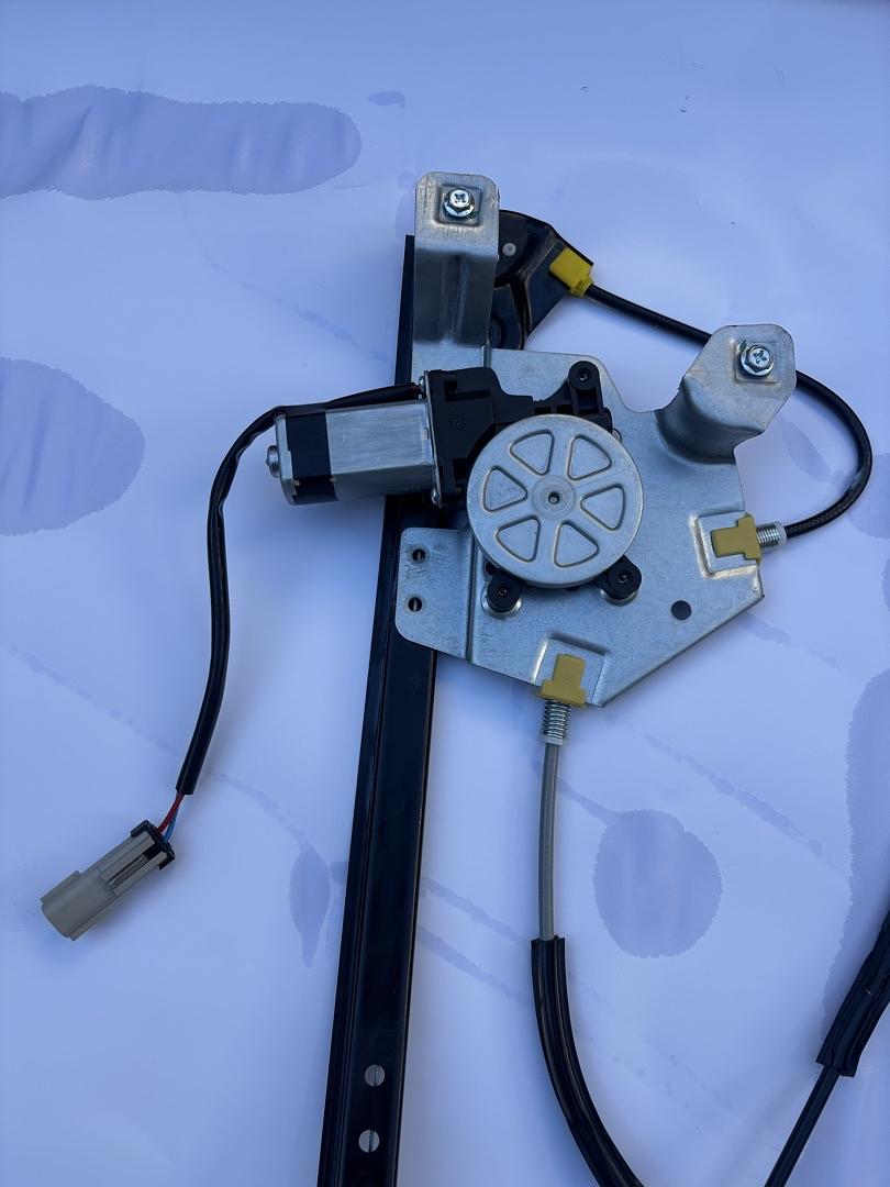 04-06 Chrysler Pacifica Power Window Regulator w/Motor - Front Left Driver Side