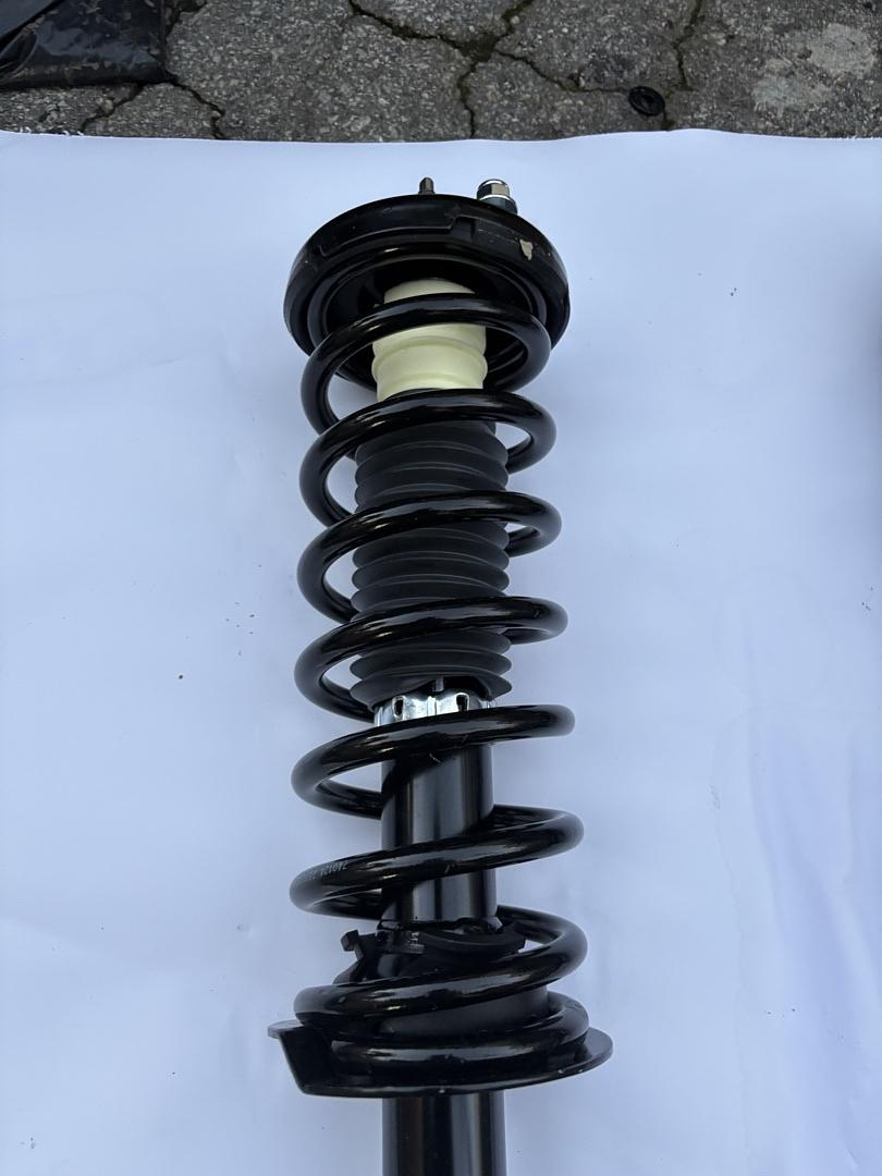 RLR 2008-2017 Acura TSX Honda Accord Rear Black Struts With Coil Spring Assembly