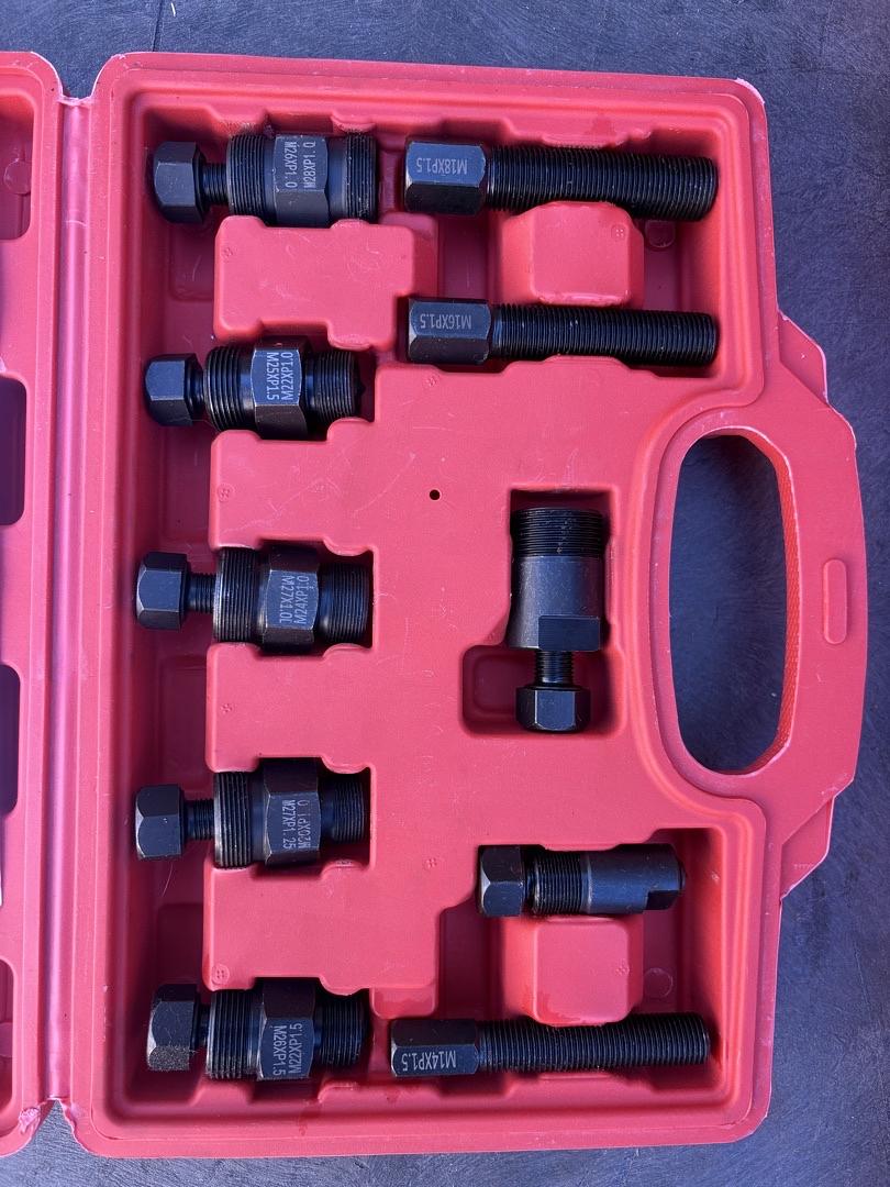Motorcycle Flywheel Puller Set, Universal Flywheel Puller Set, Compatible with Yamaha, Honda, Suzuki, Kawasaki, Ducati, 