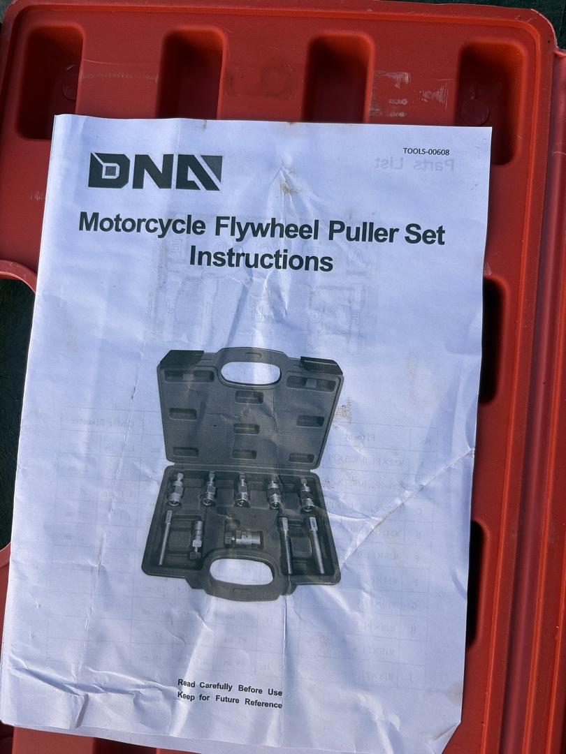 Motorcycle Flywheel Puller Set, Universal Flywheel Puller Set, Compatible with Yamaha, Honda, Suzuki, Kawasaki, Ducati, Red, Pack of 10