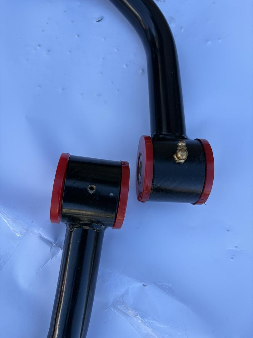 OB 04-23 Nissan Titan / 05-19 Nissan Armada 2-4” Lifted Upper Control Arm (Black)