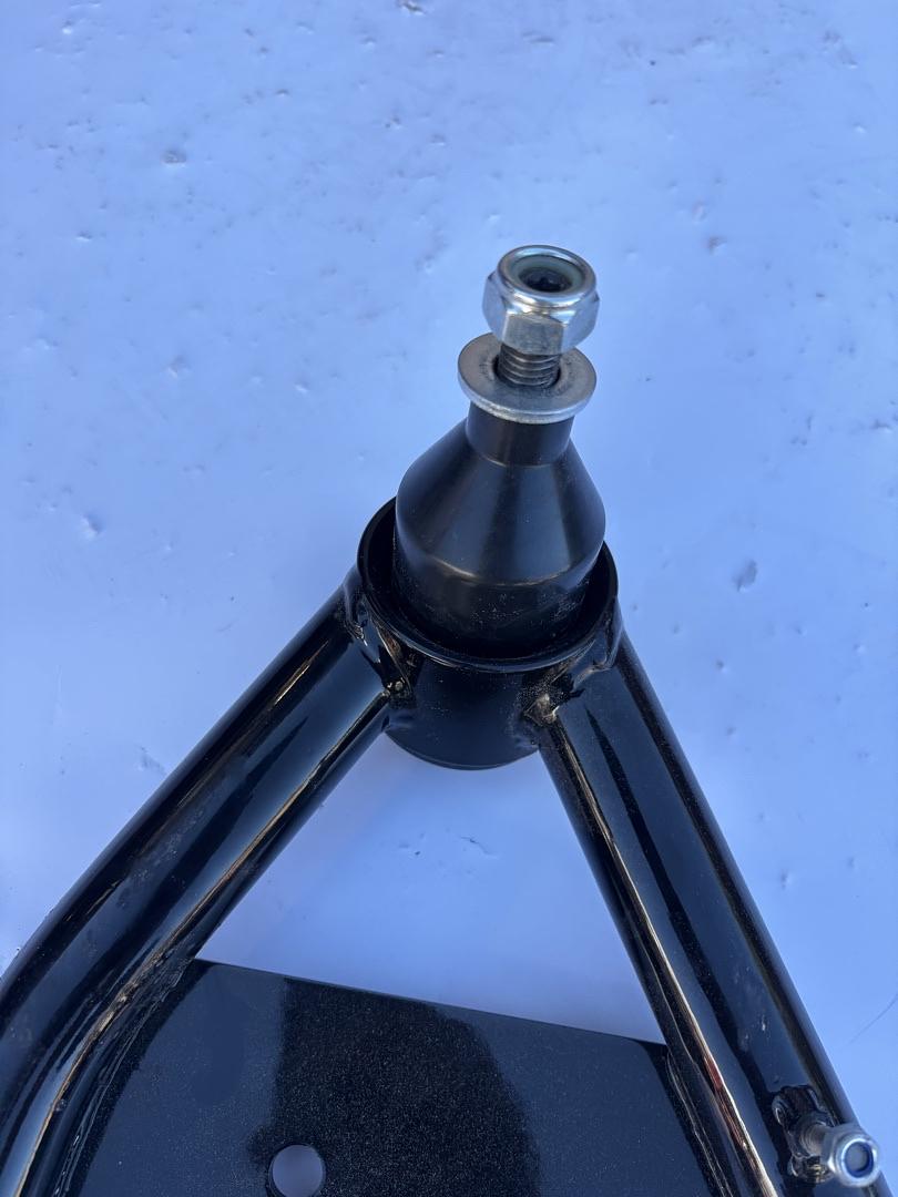 95-05 Chevy Blazer, 92-01 GMC Jimmy 2-4” Lift Front Upper Control Arms