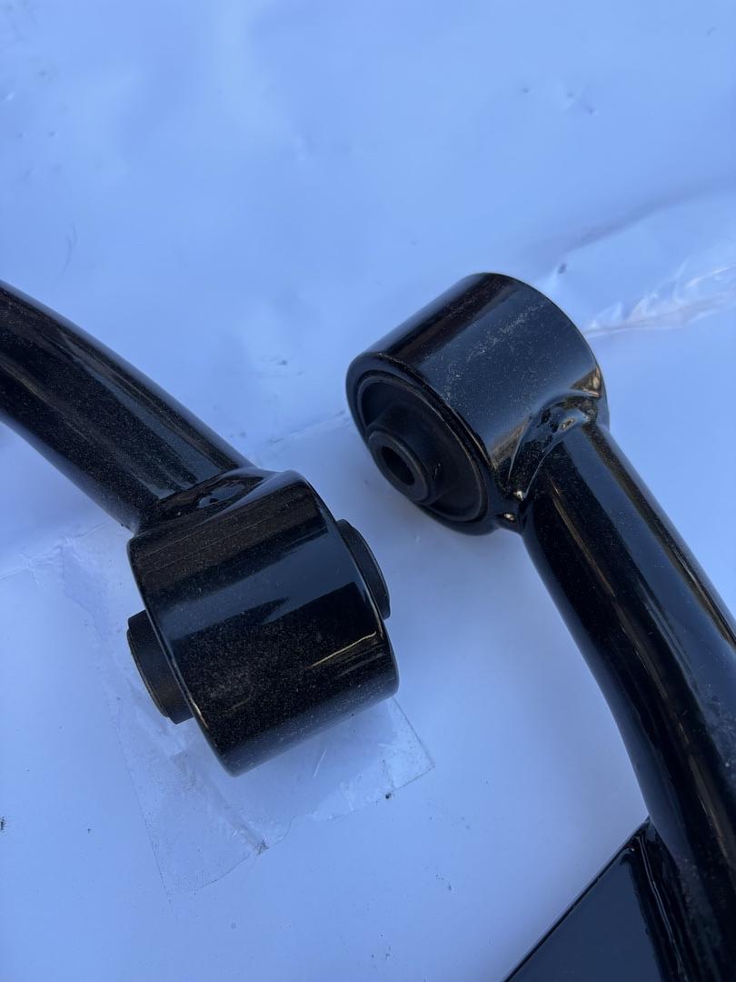 95-05 Chevy Blazer, 92-01 GMC Jimmy 2-4” Lift Front Upper Control Arms