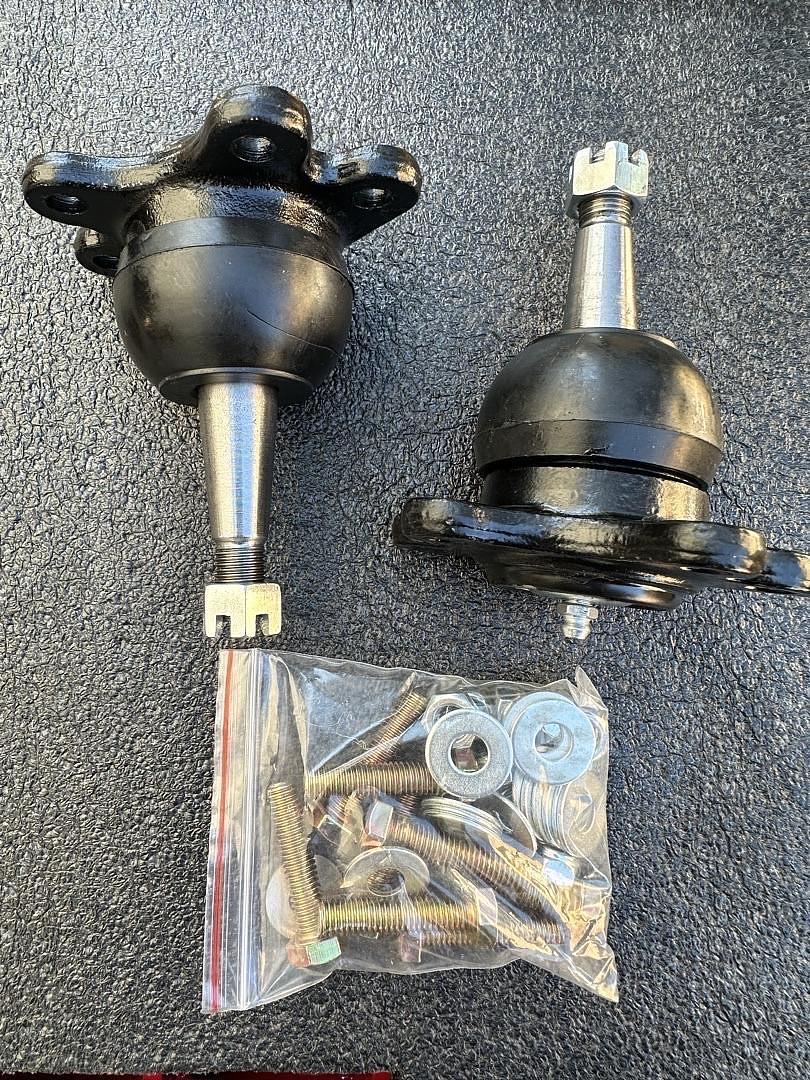 99-06 Silverado/Sierra 1500,Dual Shock Mounts,Red Front Upper Control Arms with Ball Joint