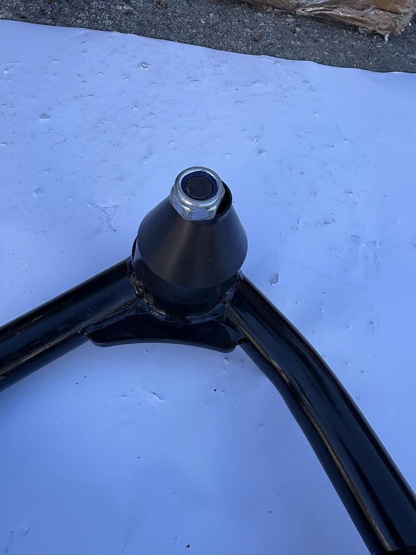 OB 05-22 Toyota Tacoma PreRunner 4WD 2-4 in. Lift Front Upper Control Arms (Black)