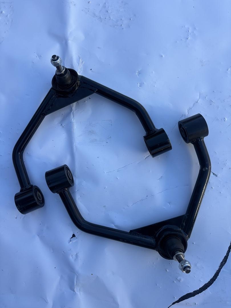 19-26 Dodge Ram 1500 2-4” Lift Front Upper Control Arms (Black)