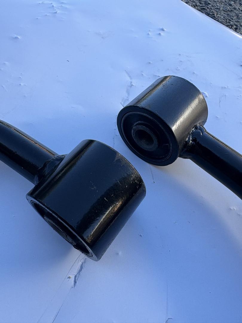 19-26 Dodge Ram 1500 2-4” Lift Front Upper Control Arms (Black)