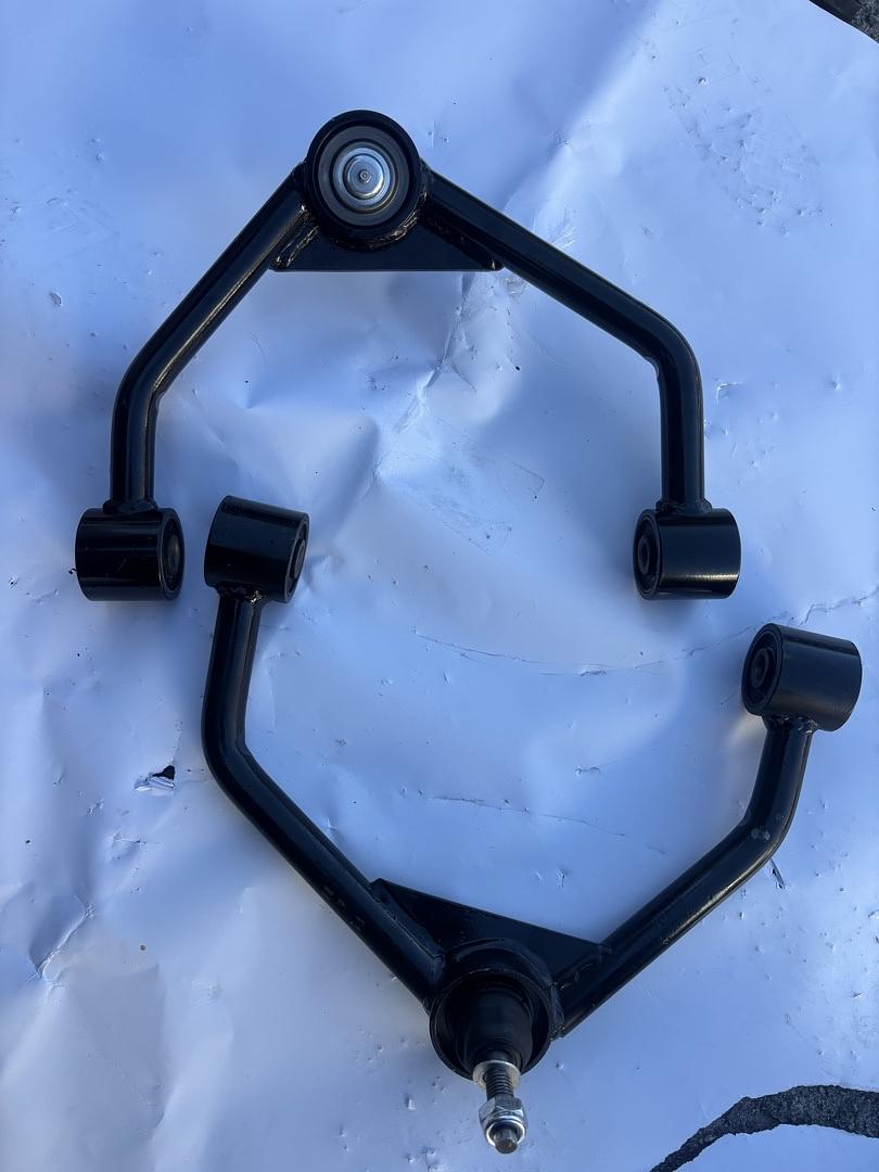 19-26 Dodge Ram 1500 2-4” Lift Front Upper Control Arms (Black)