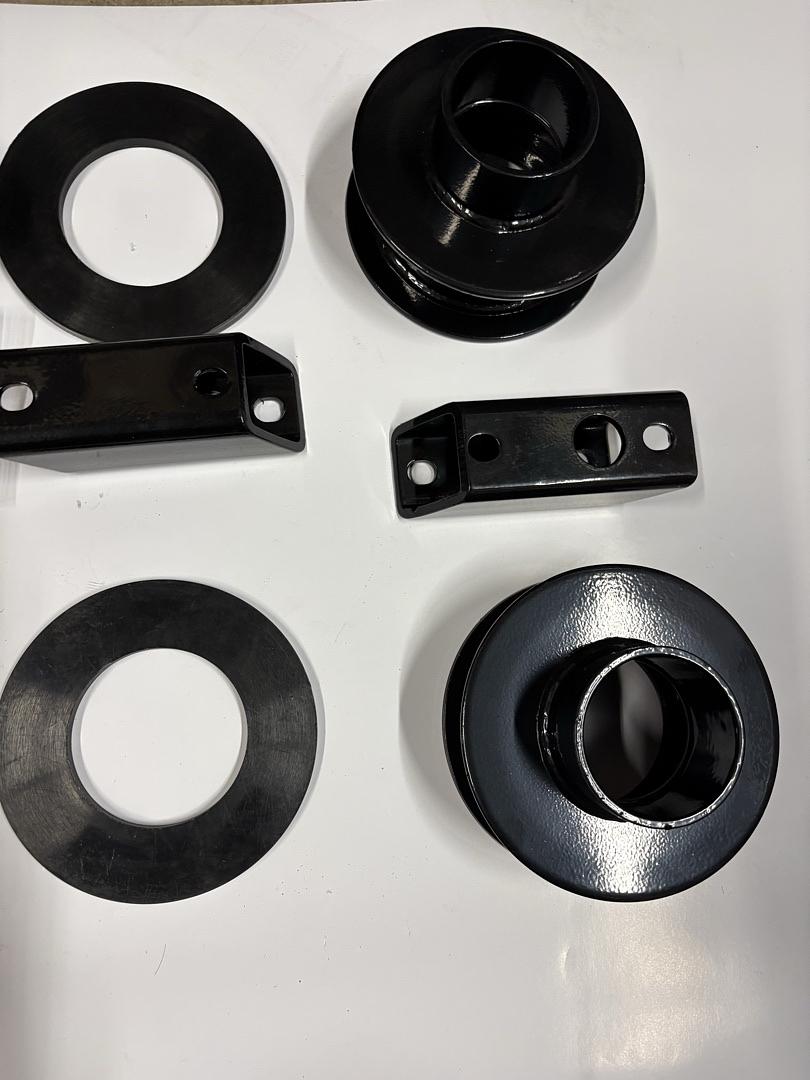 11-24 Ford F-250 F-350 F-450 Super Duty 2.5 in. Front Coil Spring Lift Leveling Spacer Kit