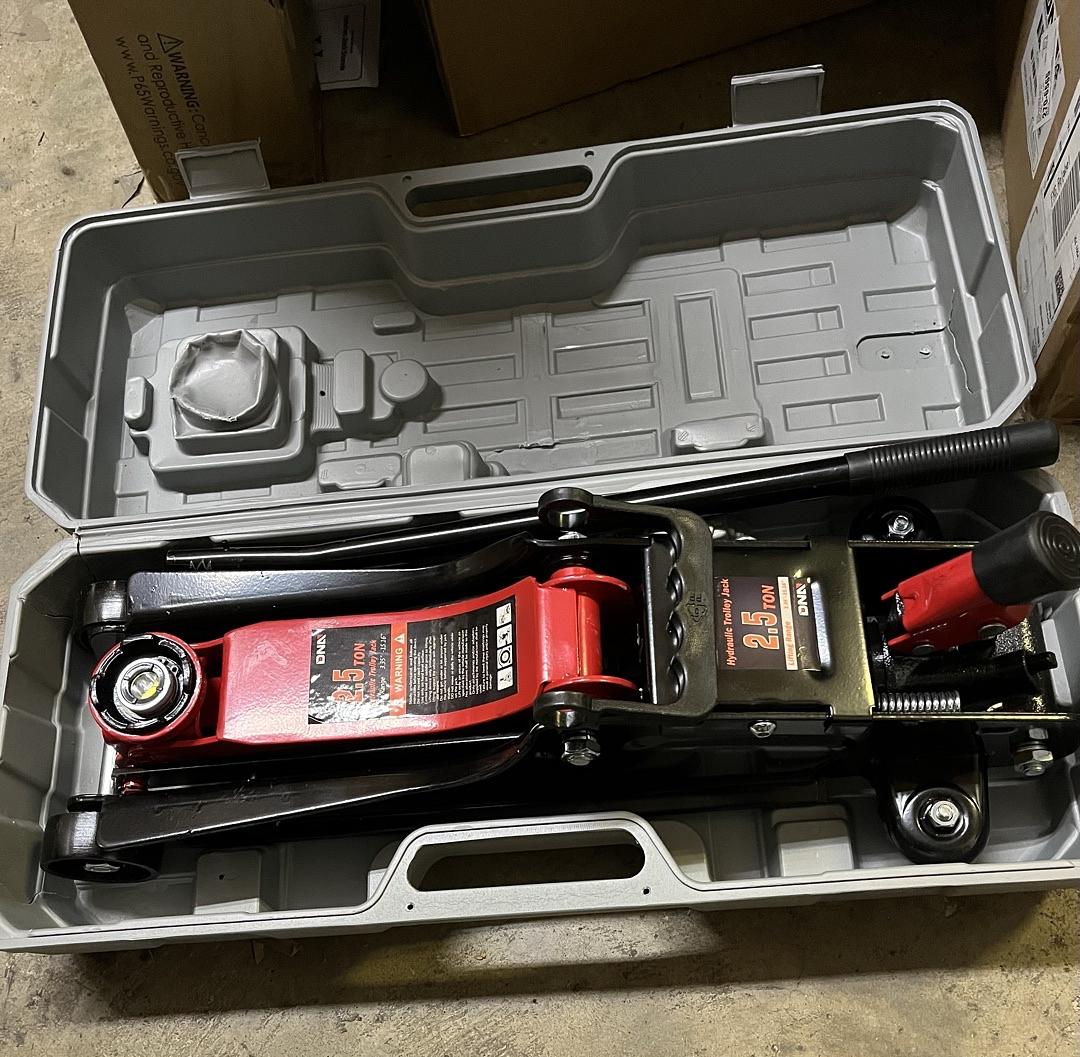 2.5 Ton Floor Jack [ A Variety of color options]Lifting Range 3.35 in.-15.16 in.