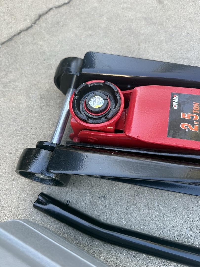 2.5 Ton Floor Jack [ A Variety of color options]Lifting Range 3.35 in.-15.16 in.