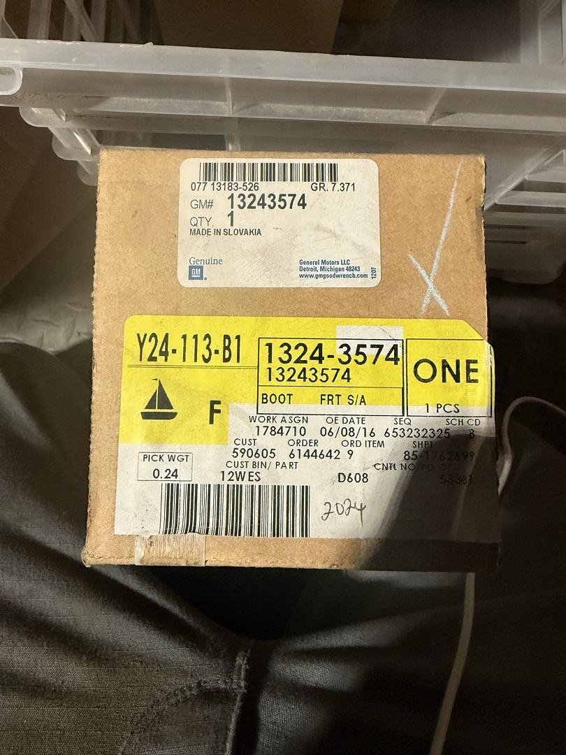 13243574 | Genuine GM Front Shock Absorber Boot
