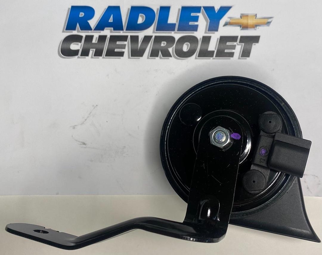NEW GM OEM 13-18 CADILLAC XTS- HORN- GENERAL MOTORS GMC