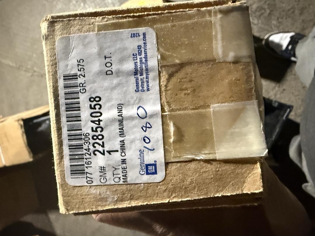 22854058 | GM LAMP FRT SI MKR NEW OEM