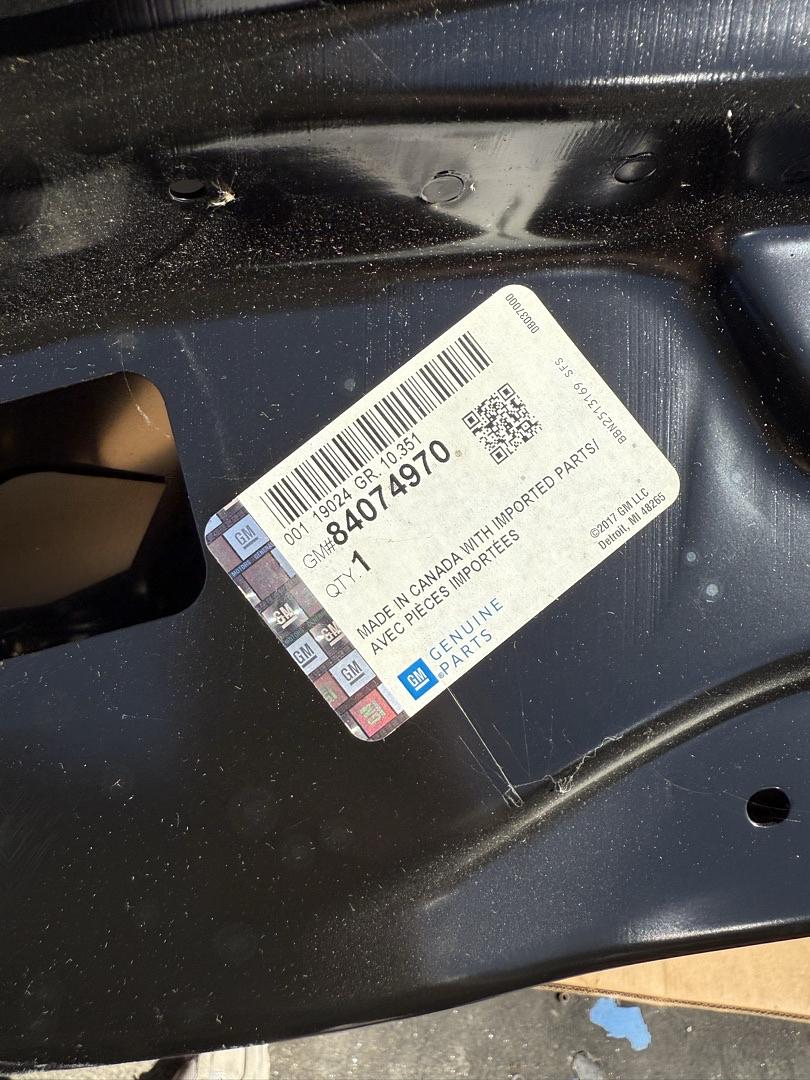 84074970 | 2013-2019 Cadillac XTS right passanger side door