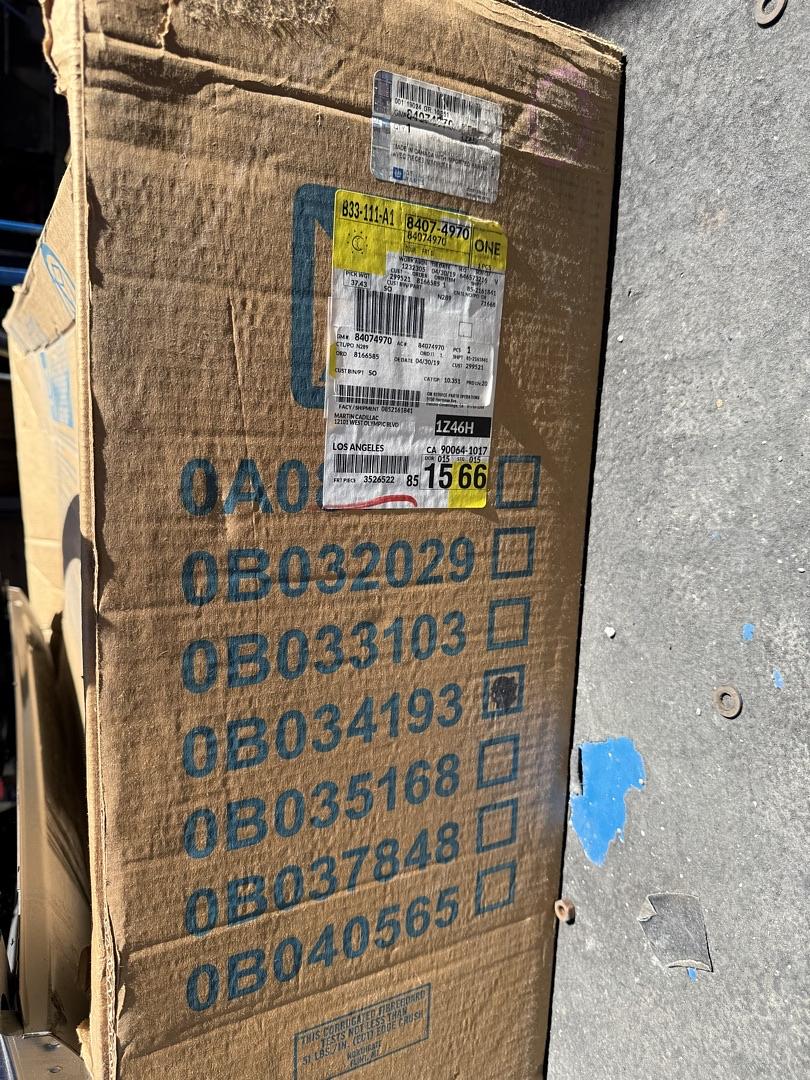 84074970 | 2013-2019 Cadillac XTS right passanger side door