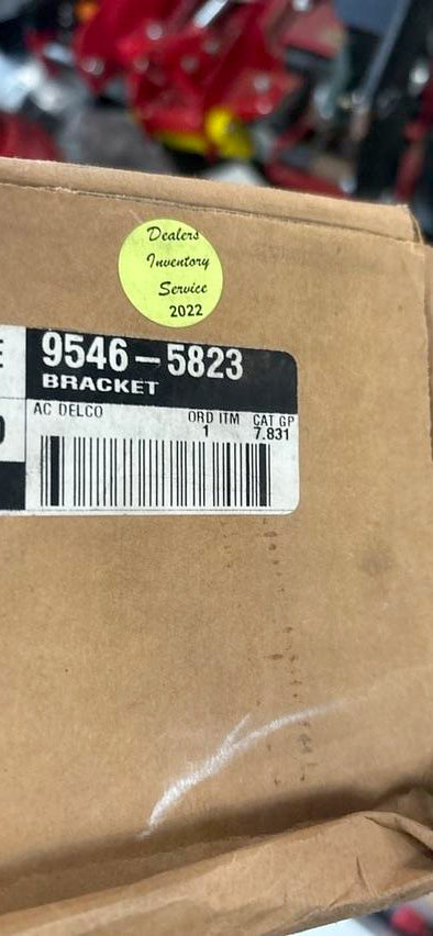 GM BRACKET ASM FRT BPR FASCI NEW OEM