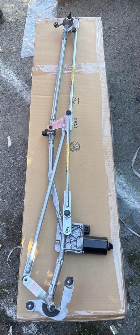 10310227 | GM# 2002-2007 Buick Rendevous Windsheild Wiper Module OEM Part