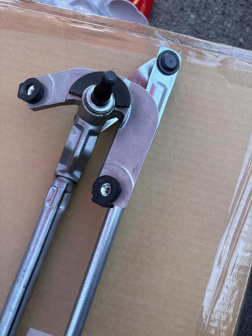 10310227 | GM# 2002-2007 Buick Rendevous Windsheild Wiper Module OEM Part