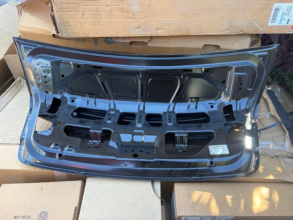 95213160 | GM# 11-16 Chevy Cruze Rear Trunk Lid OEM (Primer Gray)