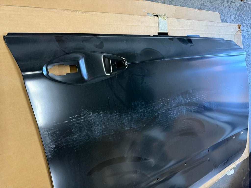 84113582 | 2014-2020 chevrolet impala right side outer door panel passanger