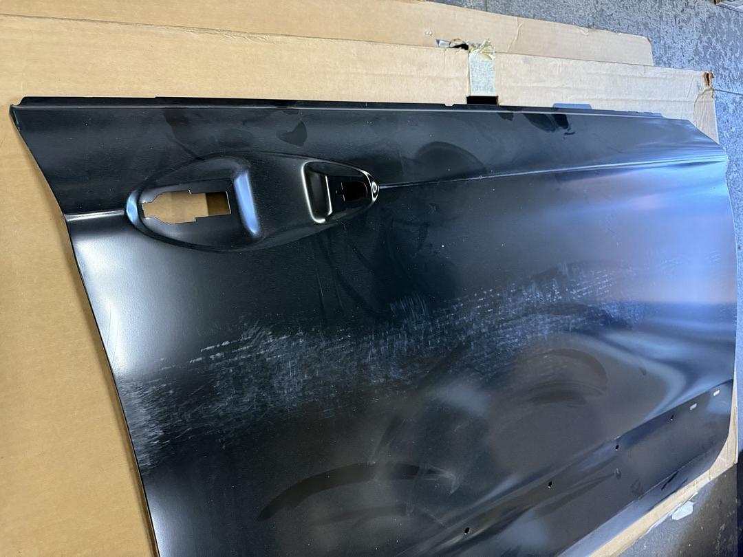 84113582 | 2014-2020 chevrolet impala right side outer door panel passanger