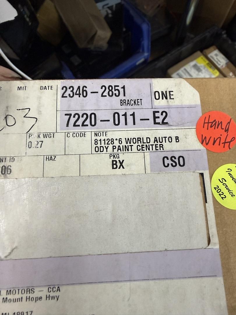 23462851 | GM Spare Wheel Carrier Bracket buick cadillac chevrolet GMC