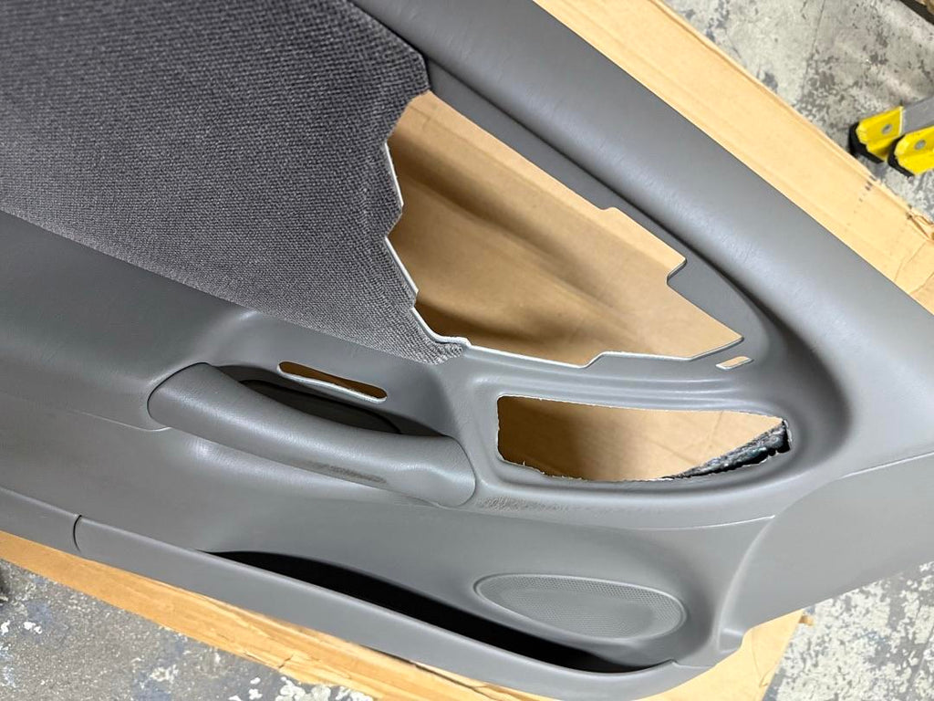 22682793 | 2001 - 2002 chevrolet malibu Front side door trim panel driver side