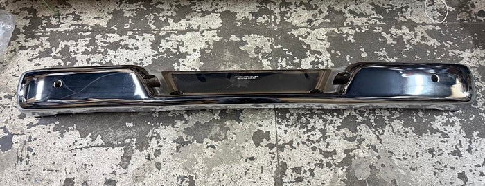 84376068 | 13-25 CHEVY EXPRESS 2500 3500 REAR BUMPER IMPACT BAR OEM