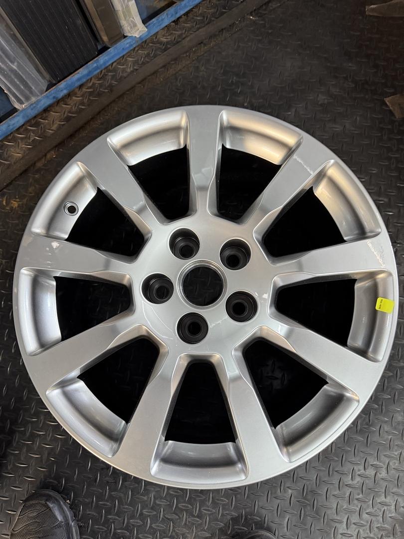 09597874 | 08-09 CADILLAC CTS OEM 18x8.5 inch FSK 9 spoke OPT P75 RIM ORIGINAL FACTORY ALLOY
