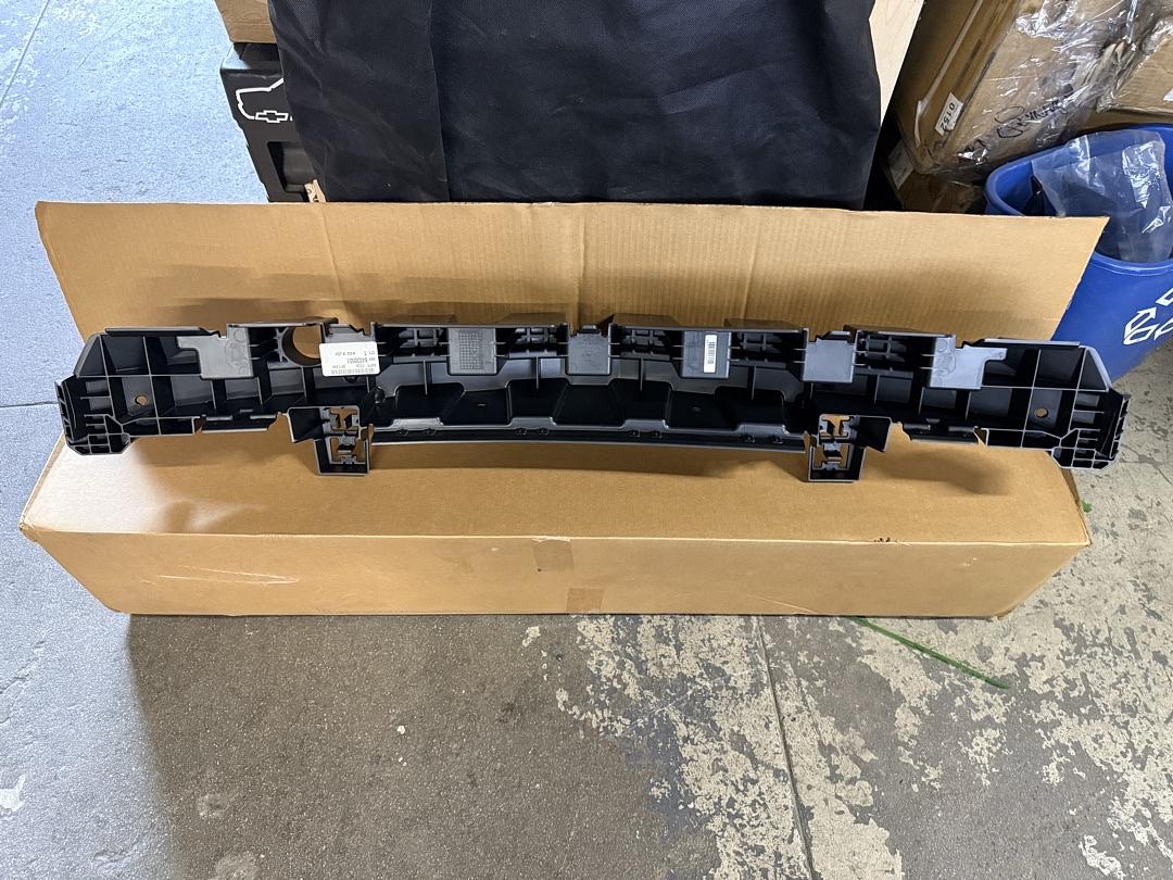 84030551 | 2016-2024 chevy camaro Front Bumper Fascia Energy Absorber - GM