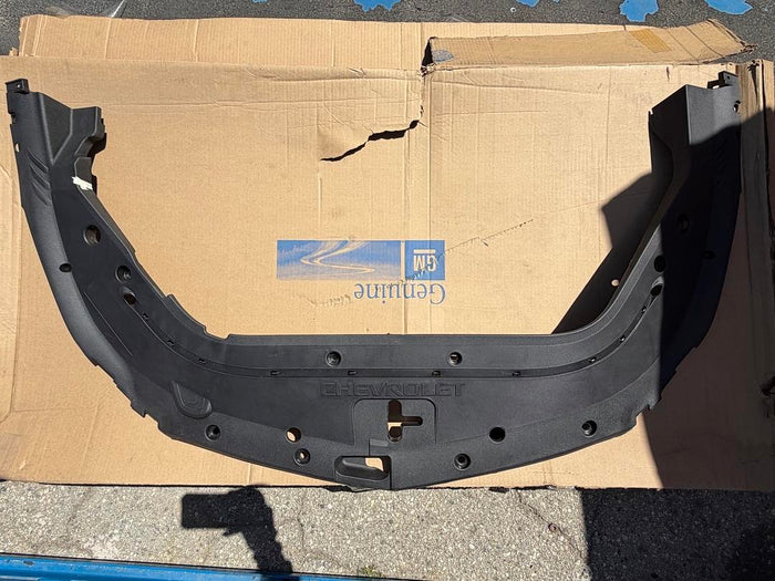 20825563 | 09-12 Chevy Traverse Front compartment front sight shield Assembly