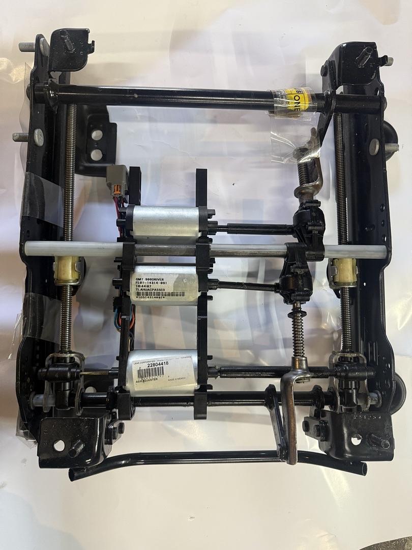 22804418 | OEM Driver Seat Adjuster (seat track) designed for 2007–2014 GM trucks and SUVs, including Chevy Tahoe/Silverado, GMC Sierra/Yukon, and Cadillac Escalade.