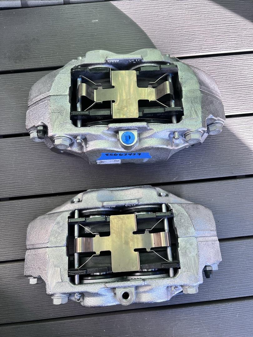 + 85663429 2019-on gm silverado sierra yukon yukon xl suburban front calipers fits 00-on chevys and gmc also