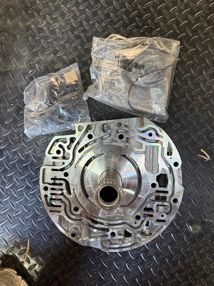 24253061 | Automatic Transmission Fluid Pump Cover - GM