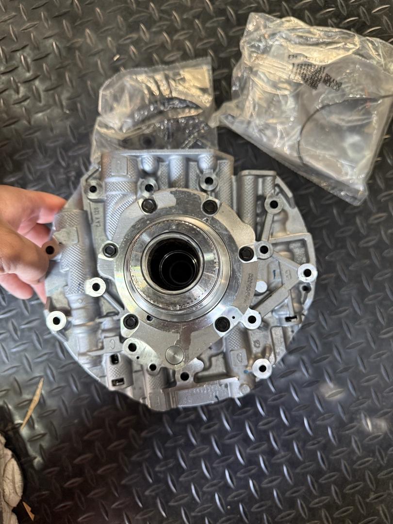 24253061 | Automatic Transmission Fluid Pump Cover - GM