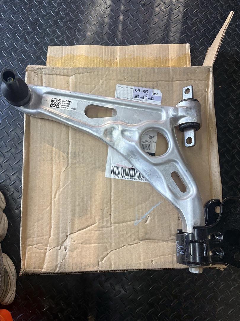 2017-2023 chevy bolt EV / EUV electric Front Driver Side Lower Control Arm