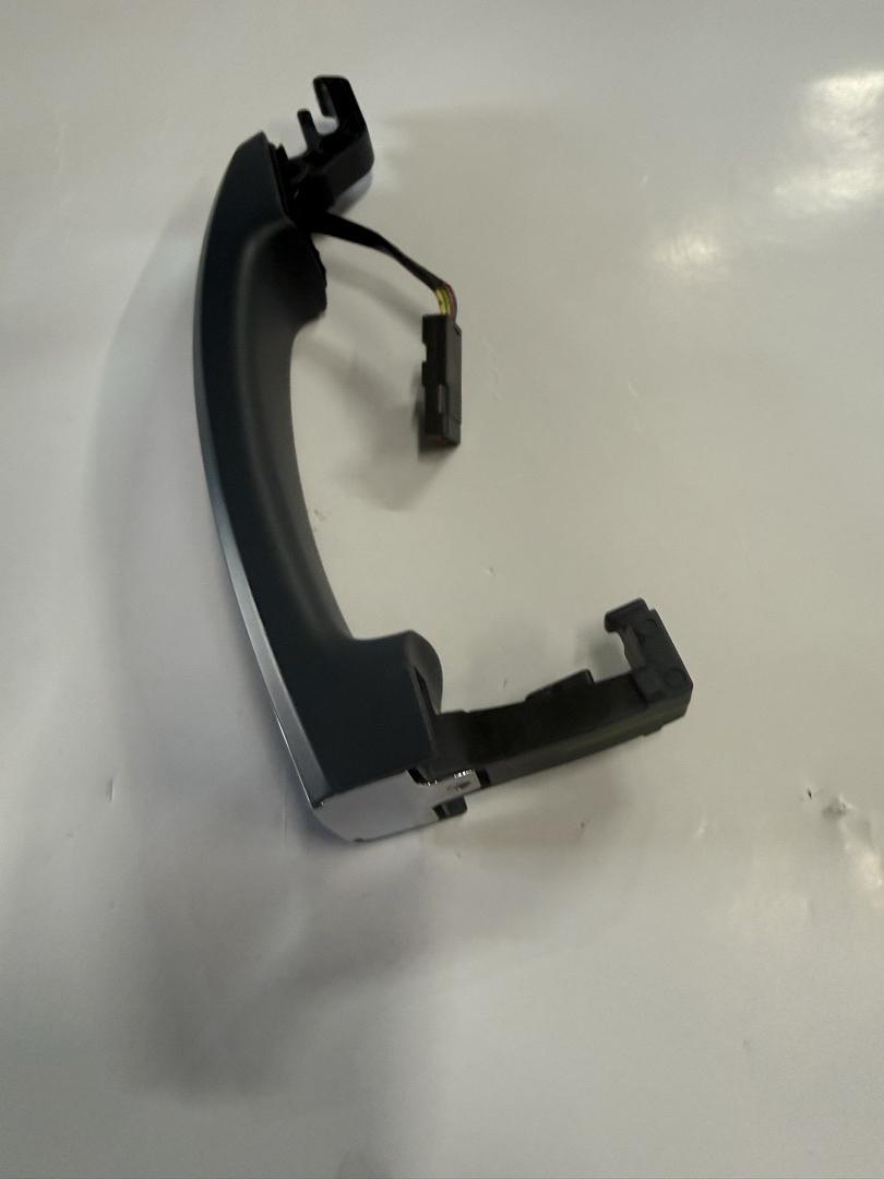 13502552 | OEM GM Blue and Chrome Front Handle Left Right 2012-2014 Regal LaCrosse