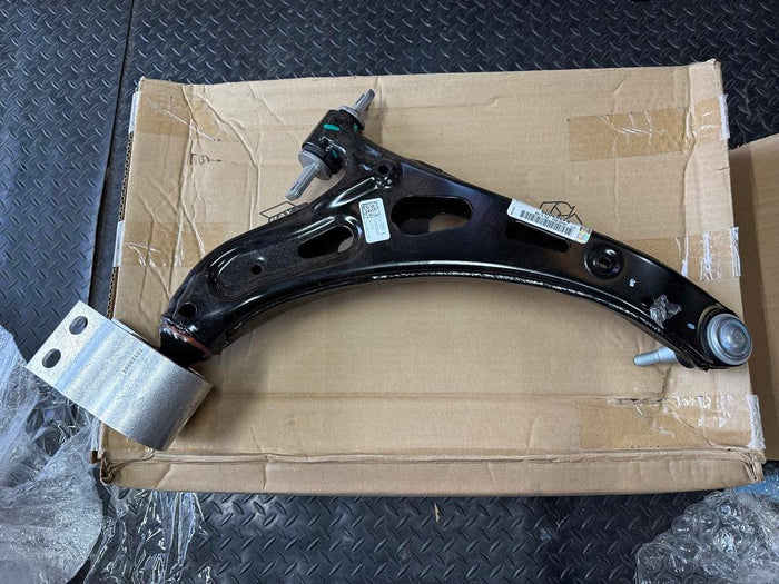 84263009 | 2018-2024 chevy traverse Front Lower Control Arm Assembly