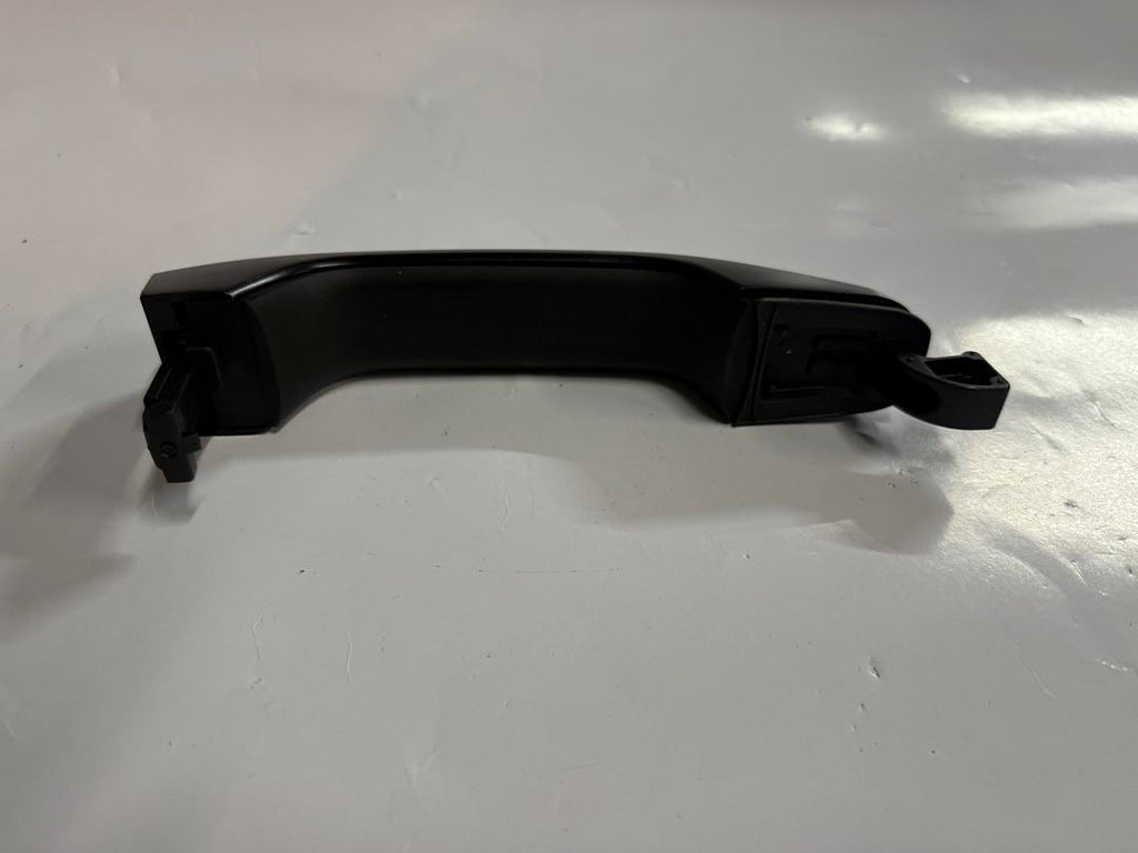 13583889 | 2014-2019 GM silverado sierra 15-20 tahoe yukon 17-20 escalade 2015 canyon colorado Left, Right, Front Outer, Rear Outer