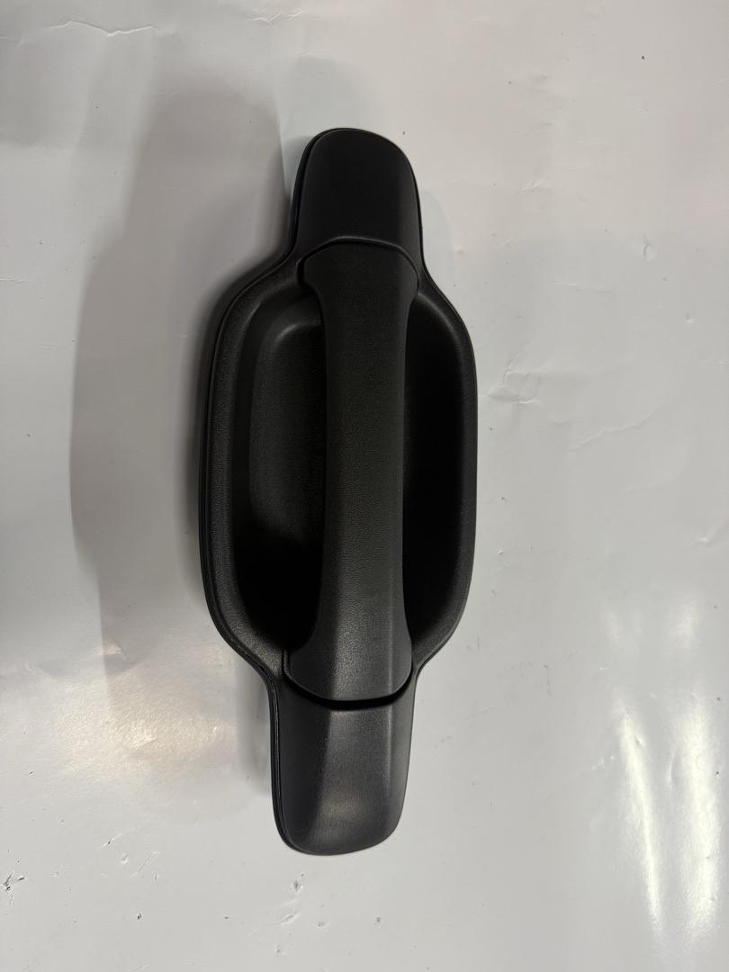 15243675 | Front Right Passenger Side Exterior Door Handle w/o Key Hole Compatible with 2004-2012 Chevy Chevrolet Colorado, GMC Canyon