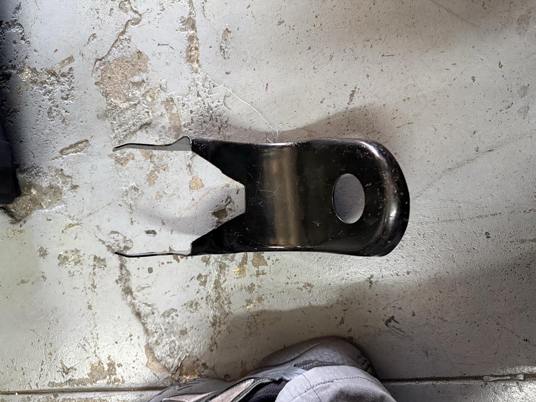 15019813 | bracket radiator support 02-09 trailblazer envoy